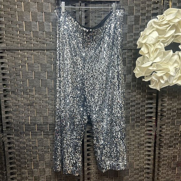 Anthropologie Black and Silver Sequin Cropped Pants - Picture 2 of 7